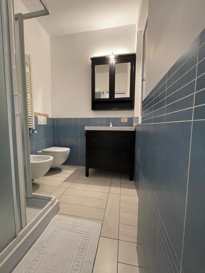 Al Piano 2 Apartment Ancona Bagian luar foto